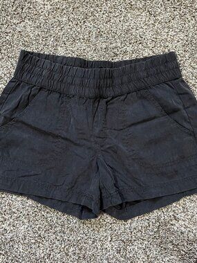 Athleta Benicia Shorts, Women's size 6, Grey